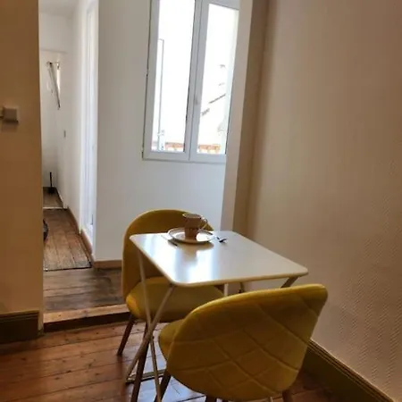 Joli +terrasse Apartman